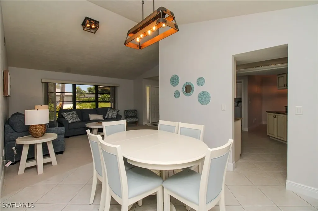 213 Bay Meadows Drive Naples FL 34113