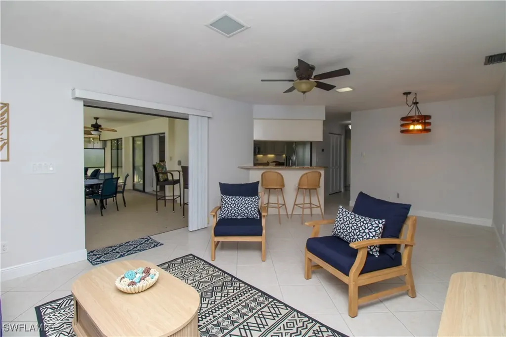 213 Bay Meadows Drive Naples FL 34113