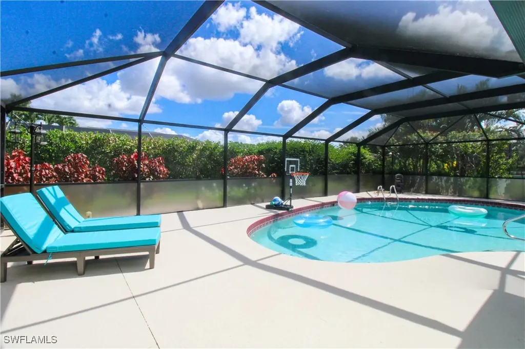 213 Bay Meadows Drive Naples FL 34113