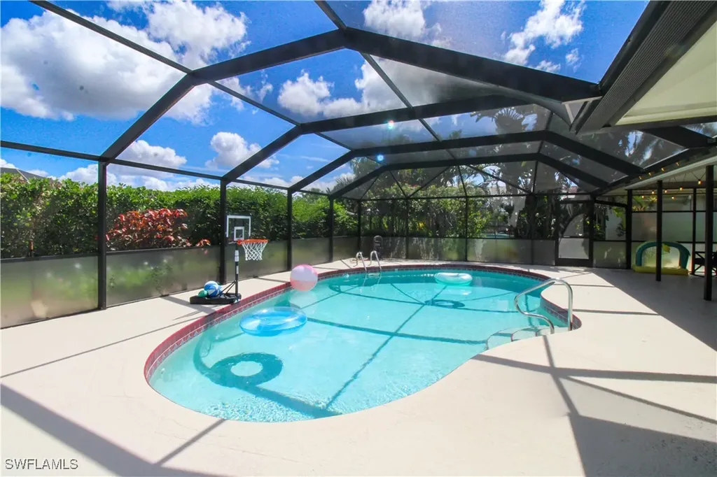 213 Bay Meadows Drive Naples FL 34113