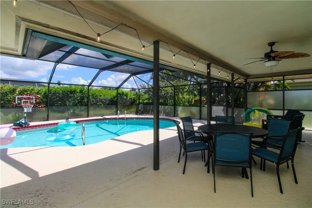 213 Bay Meadows Drive Naples FL 34113