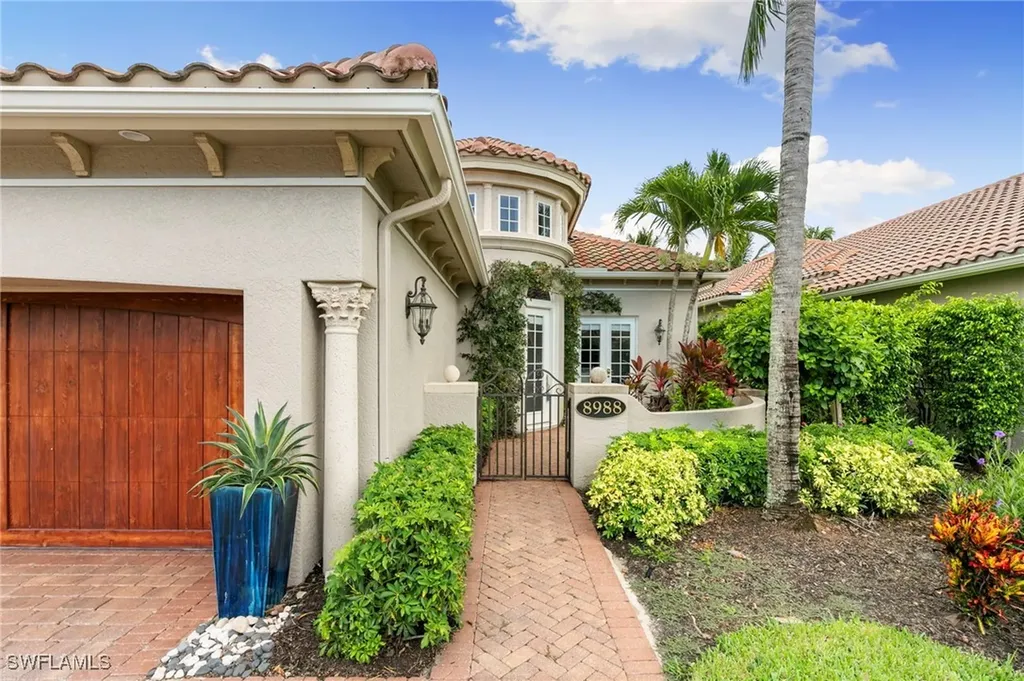 8988 Cherry Oaks Trail Naples FL 34114