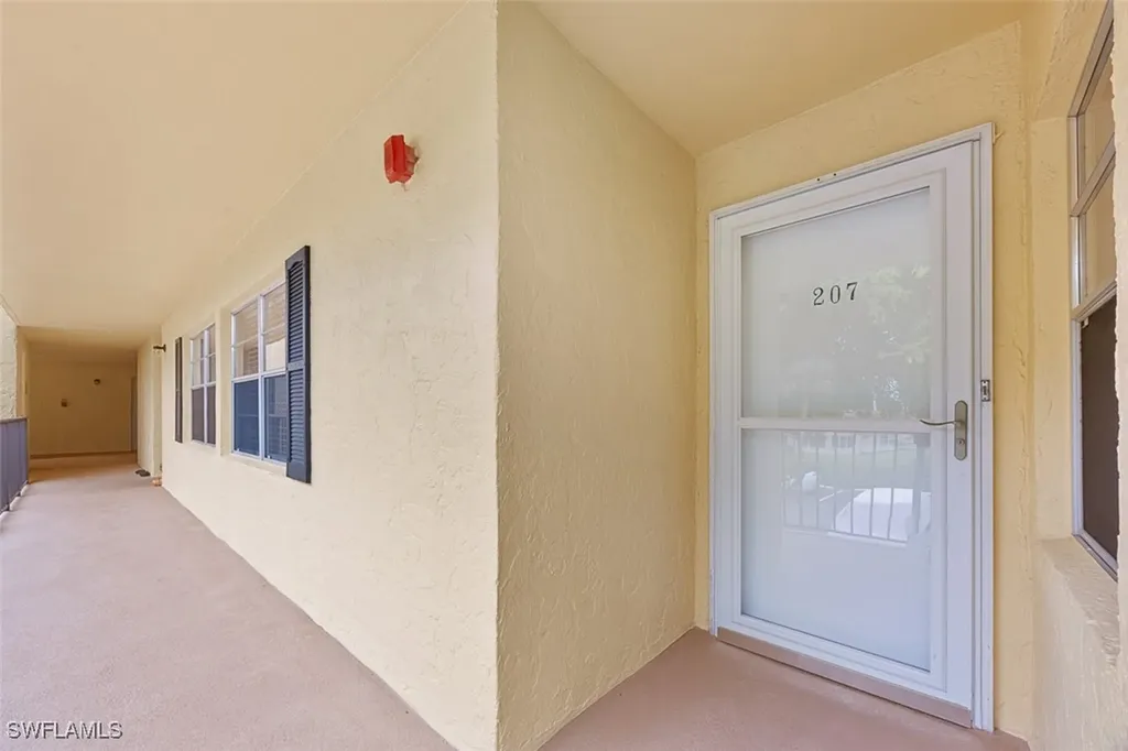 1083 Forest Lakes Drive Naples FL 34105