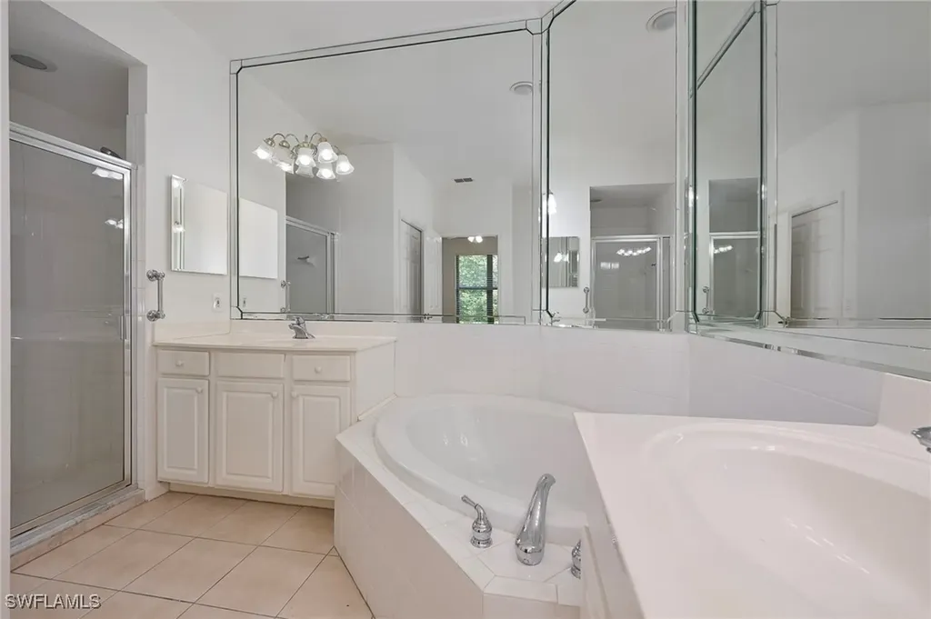 7675 Meadow Lakes Drive Naples FL 34104