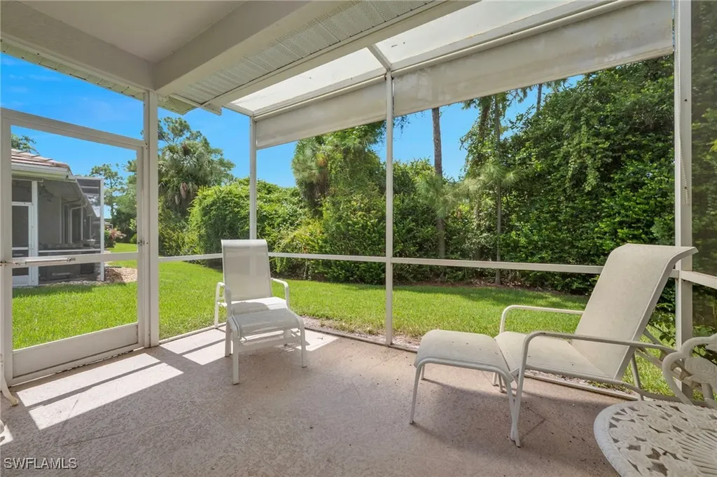7675 Meadow Lakes Drive Naples FL 34104