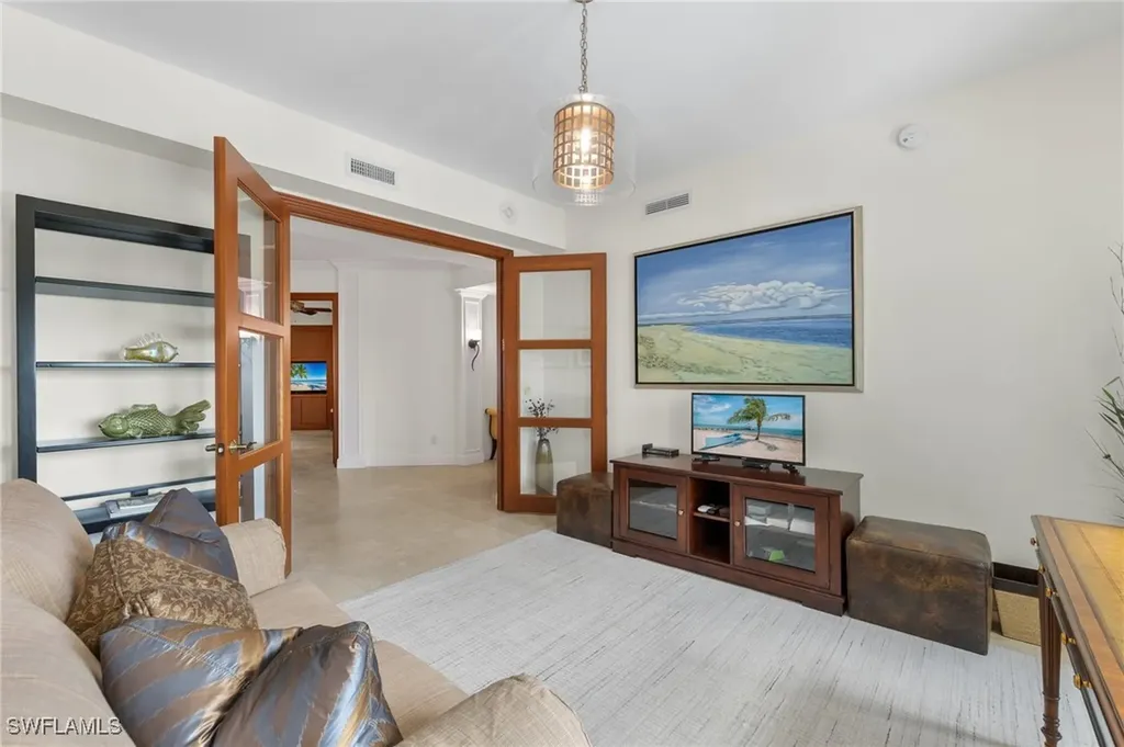 285 Grande Way Naples FL 34110