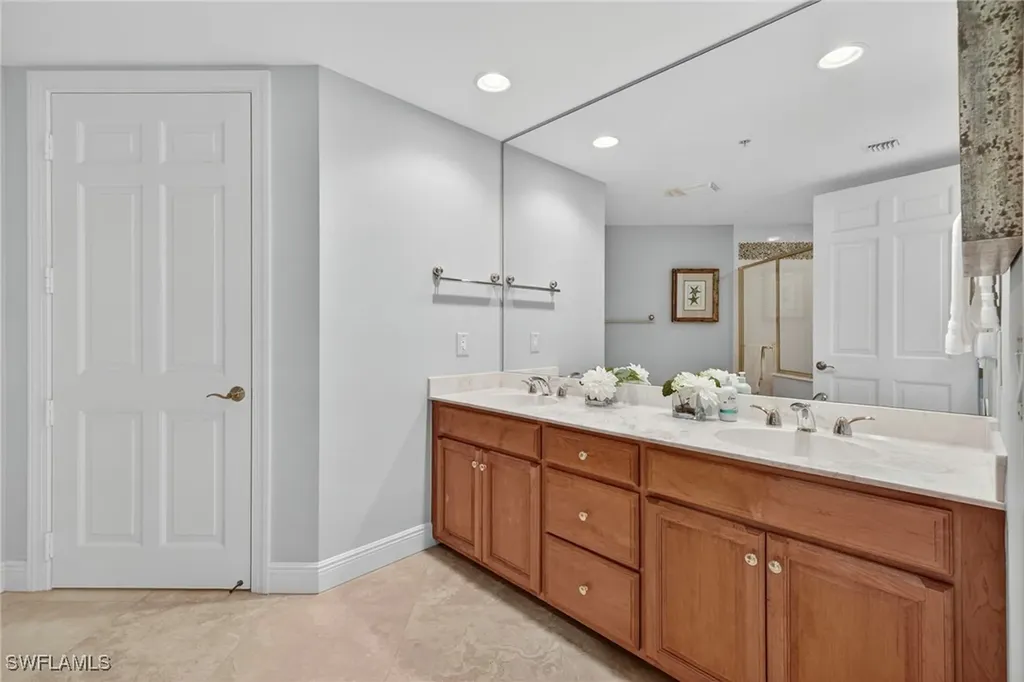 285 Grande Way Naples FL 34110