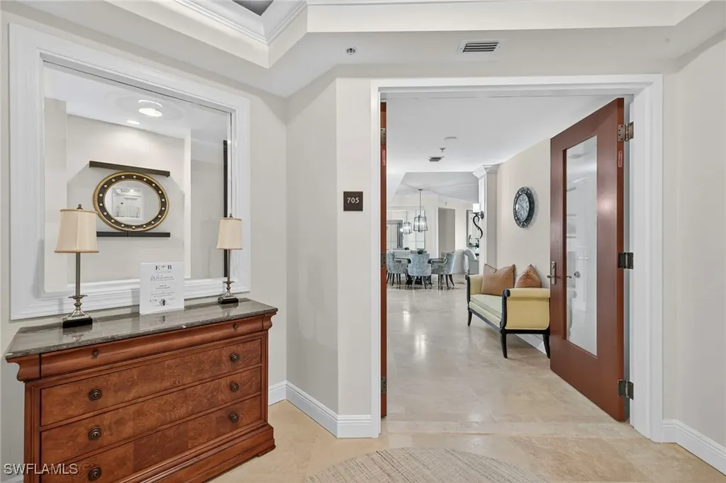 285 Grande Way Naples FL 34110