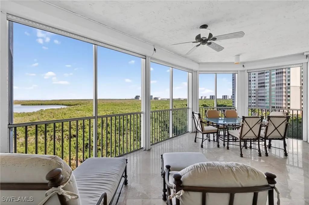 285 Grande Way Naples FL 34110