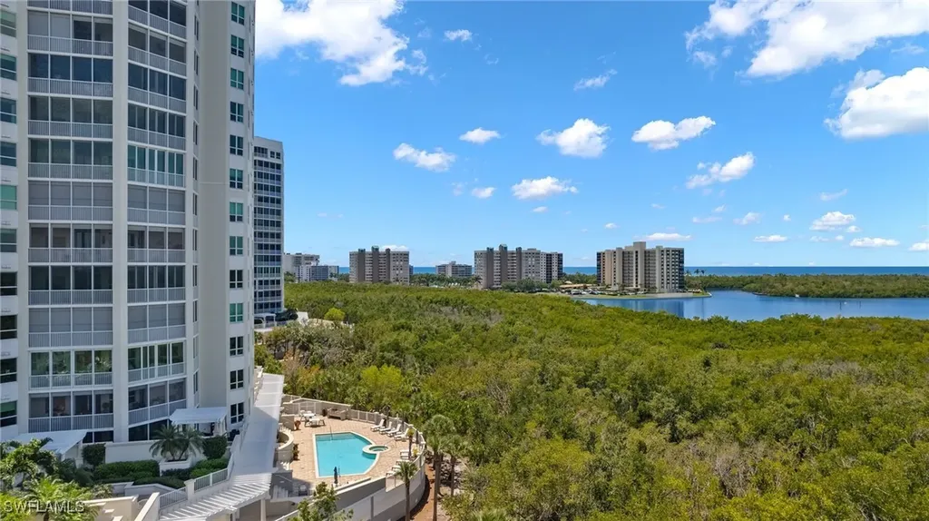 285 Grande Way Naples FL 34110