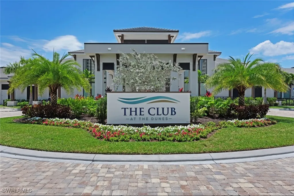 285 Grande Way Naples FL 34110