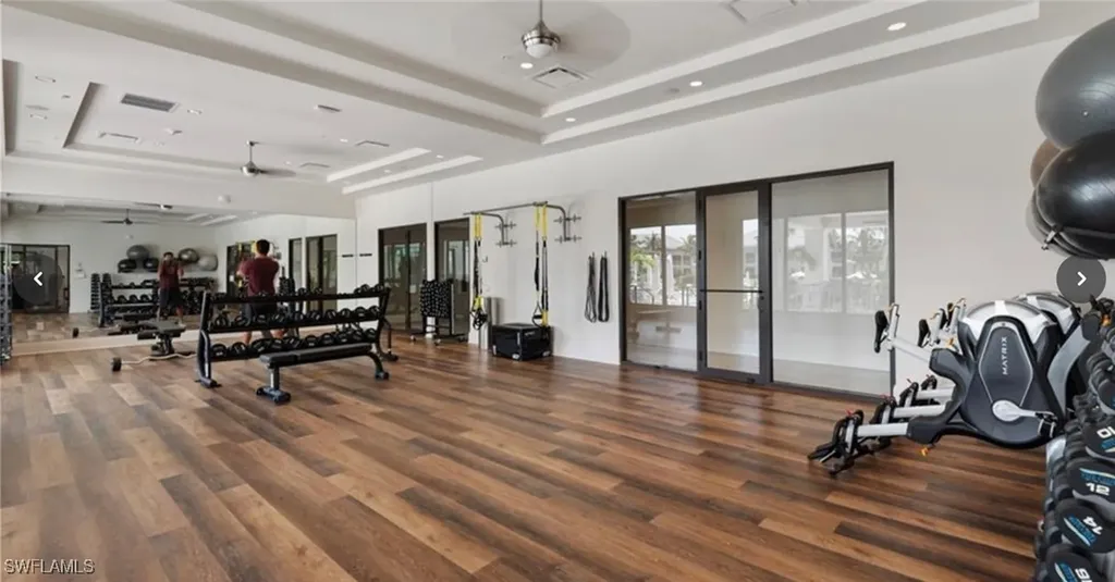 285 Grande Way Naples FL 34110