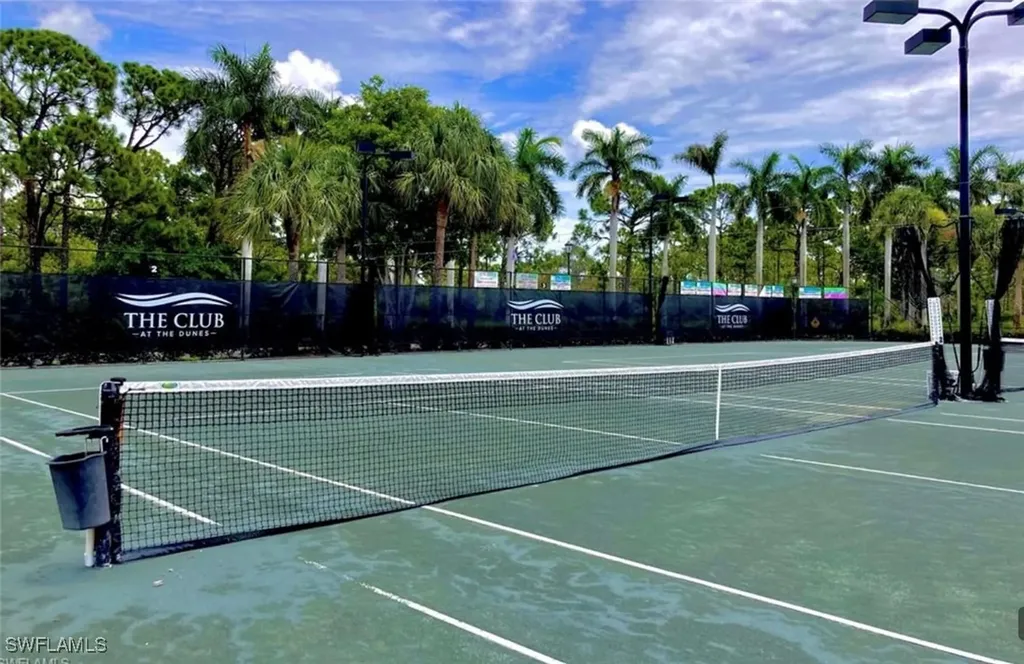 285 Grande Way Naples FL 34110
