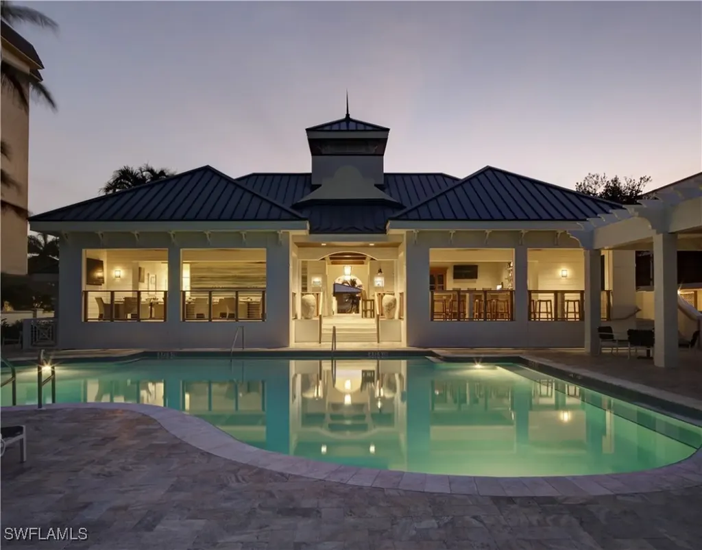 285 Grande Way Naples FL 34110