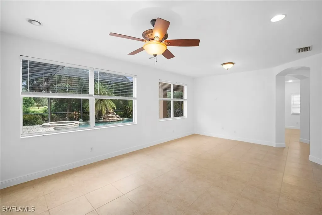 8286 Sumner Avenue Fort Myers FL 33908