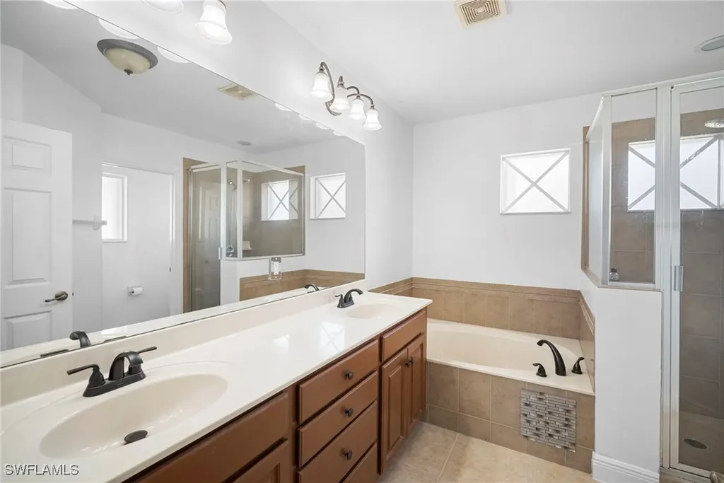 8286 Sumner Avenue Fort Myers FL 33908