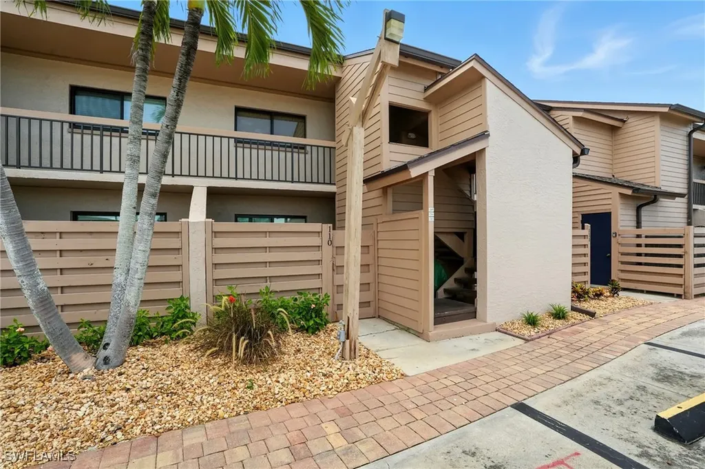 896 Buttonwood Drive Fort Myers Beach FL 33931