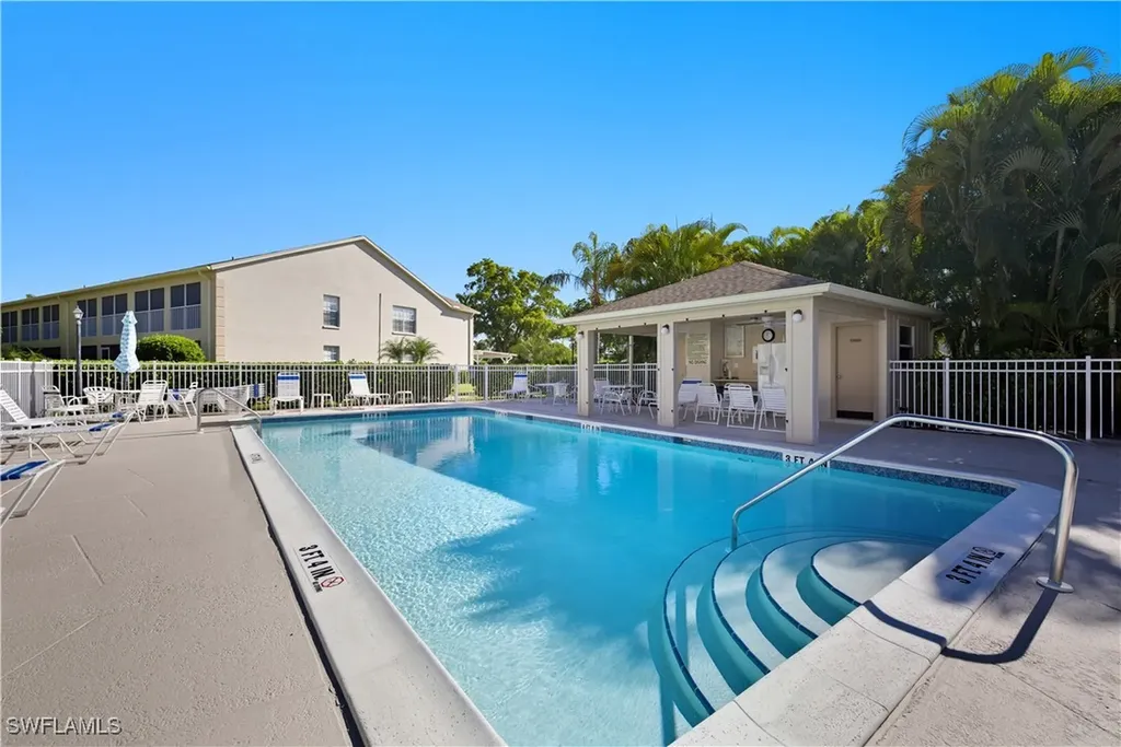 326 Bradstrom Circle Naples FL 34113