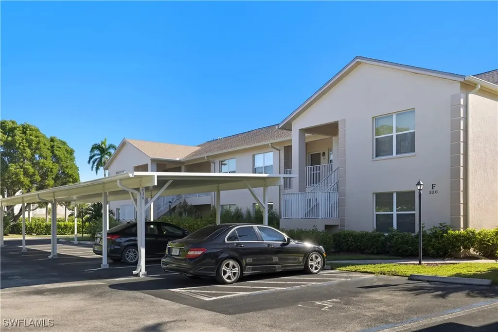 326 Bradstrom Circle Naples FL 34113