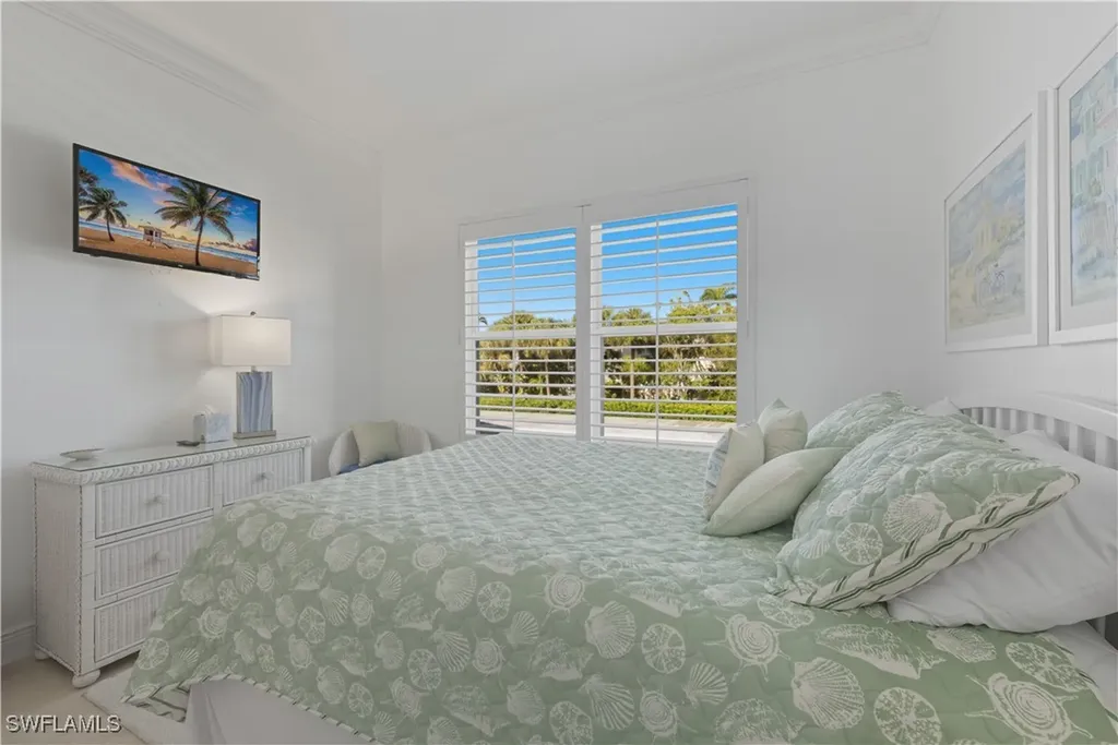 326 Bradstrom Circle Naples FL 34113