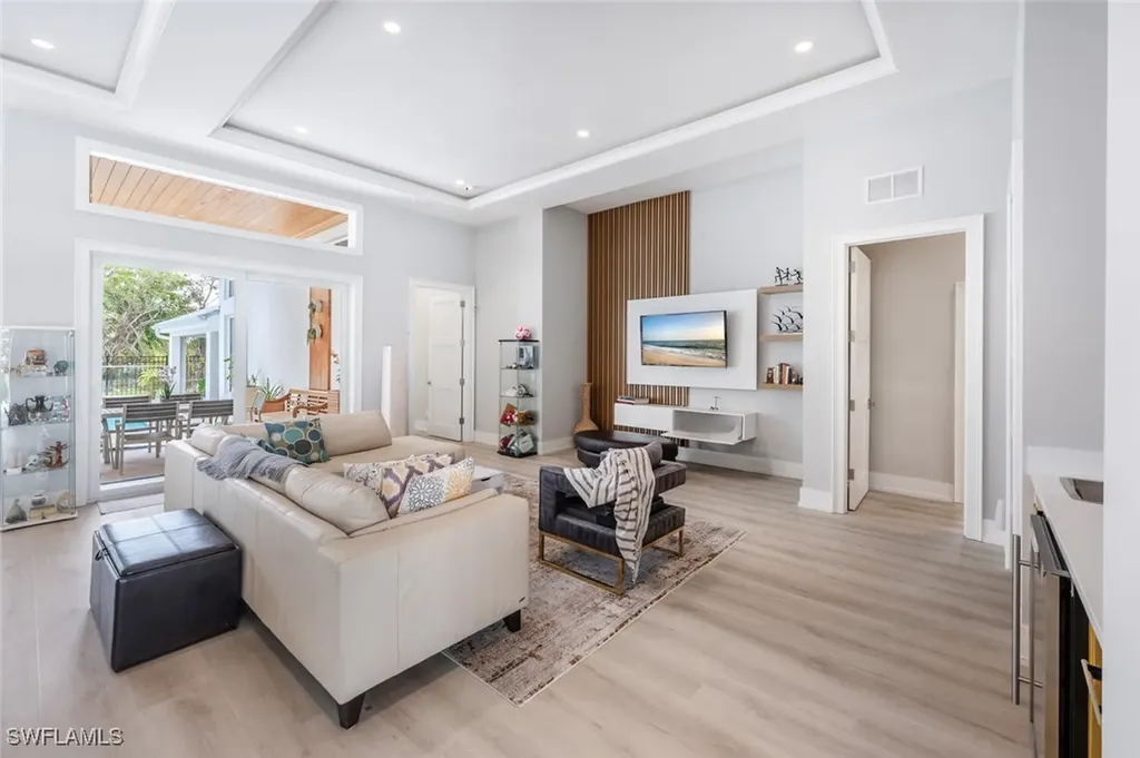 9240 The Lane Naples FL 34109