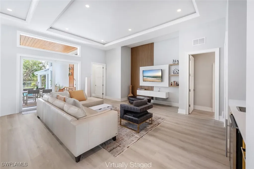 9240 The Lane Naples FL 34109