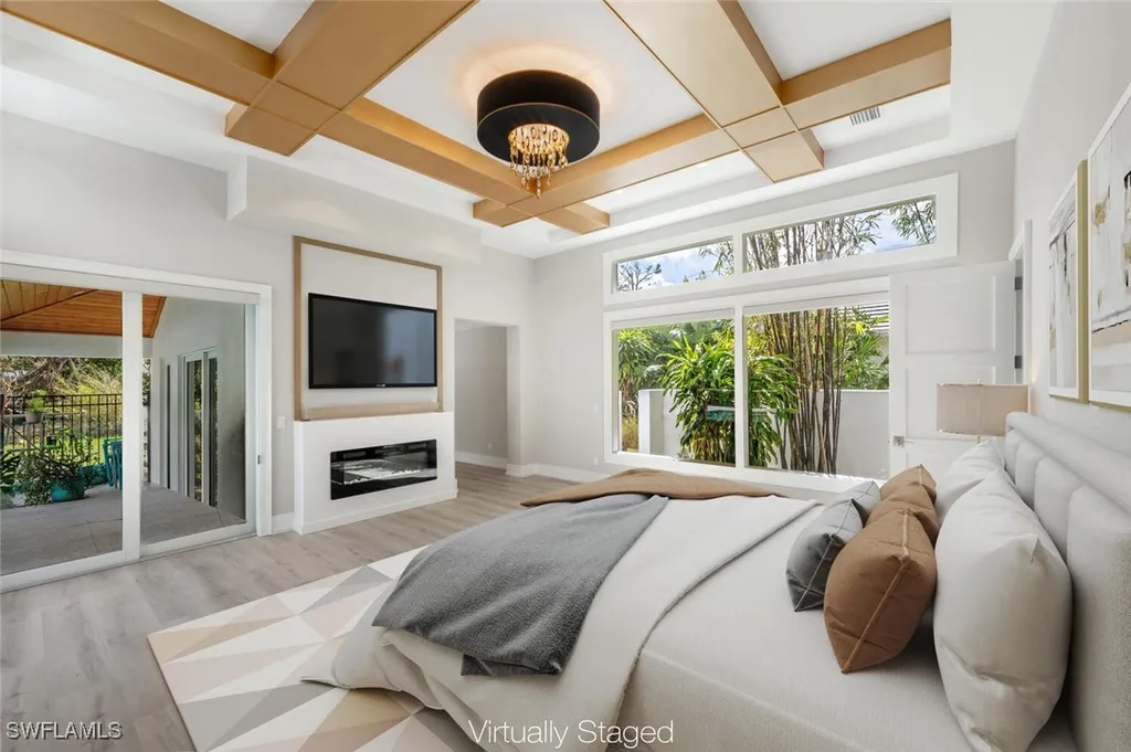 9240 The Lane Naples FL 34109