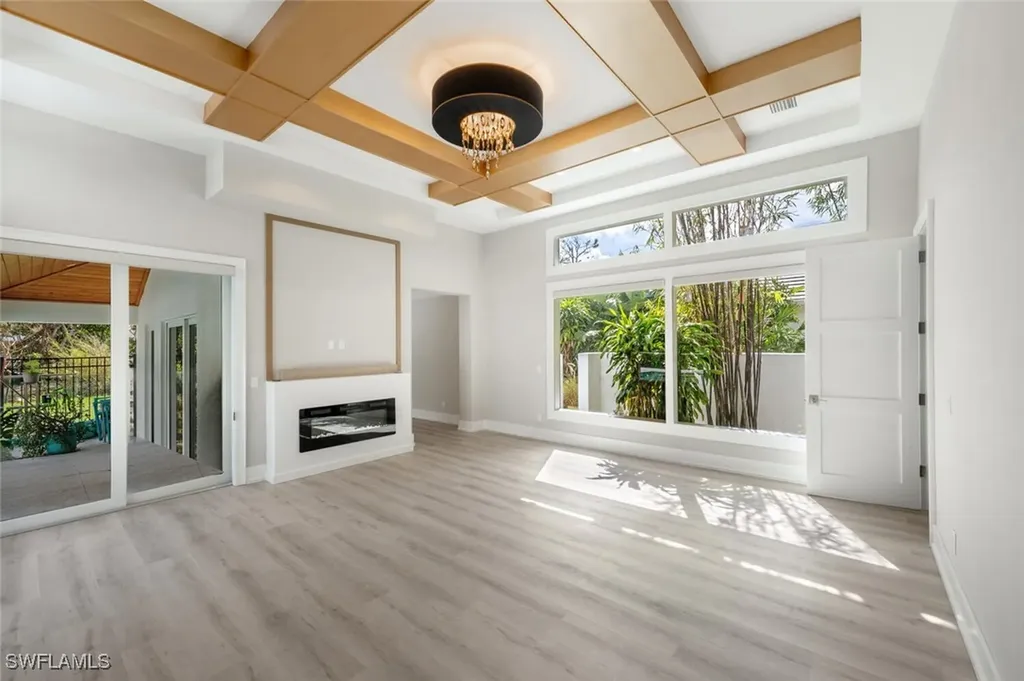 9240 The Lane Naples FL 34109
