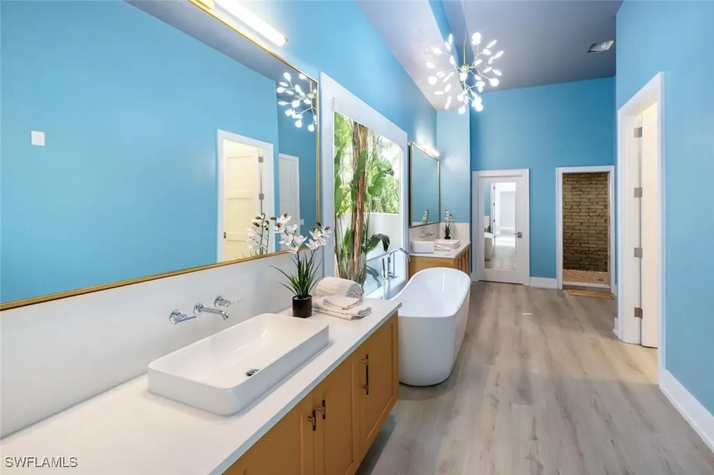 9240 The Lane Naples FL 34109