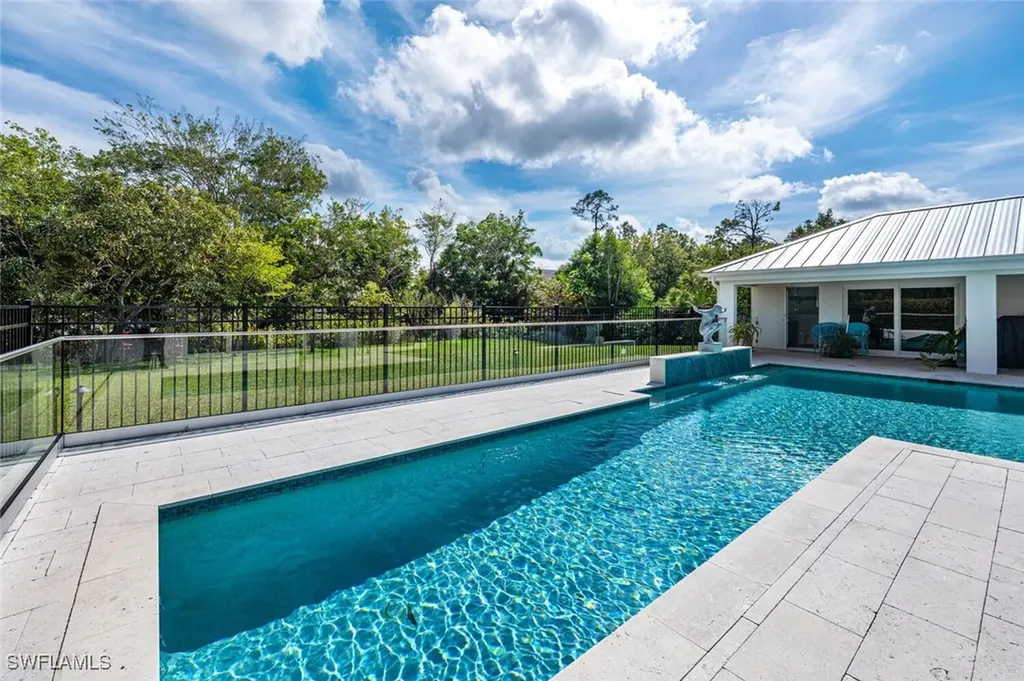 9240 The Lane Naples FL 34109