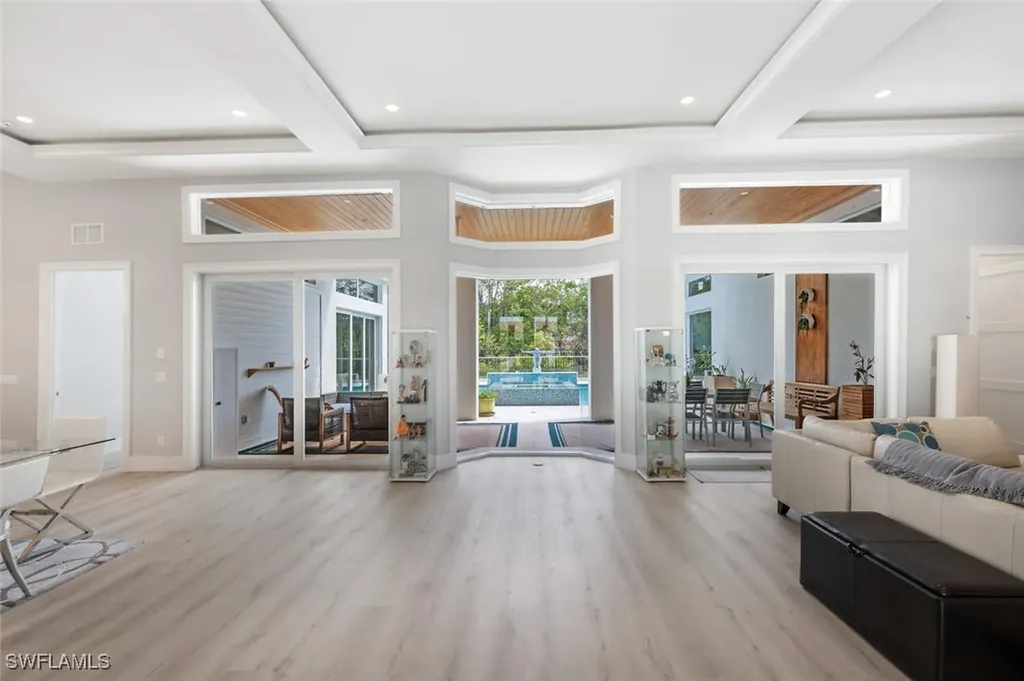 9240 The Lane Naples FL 34109