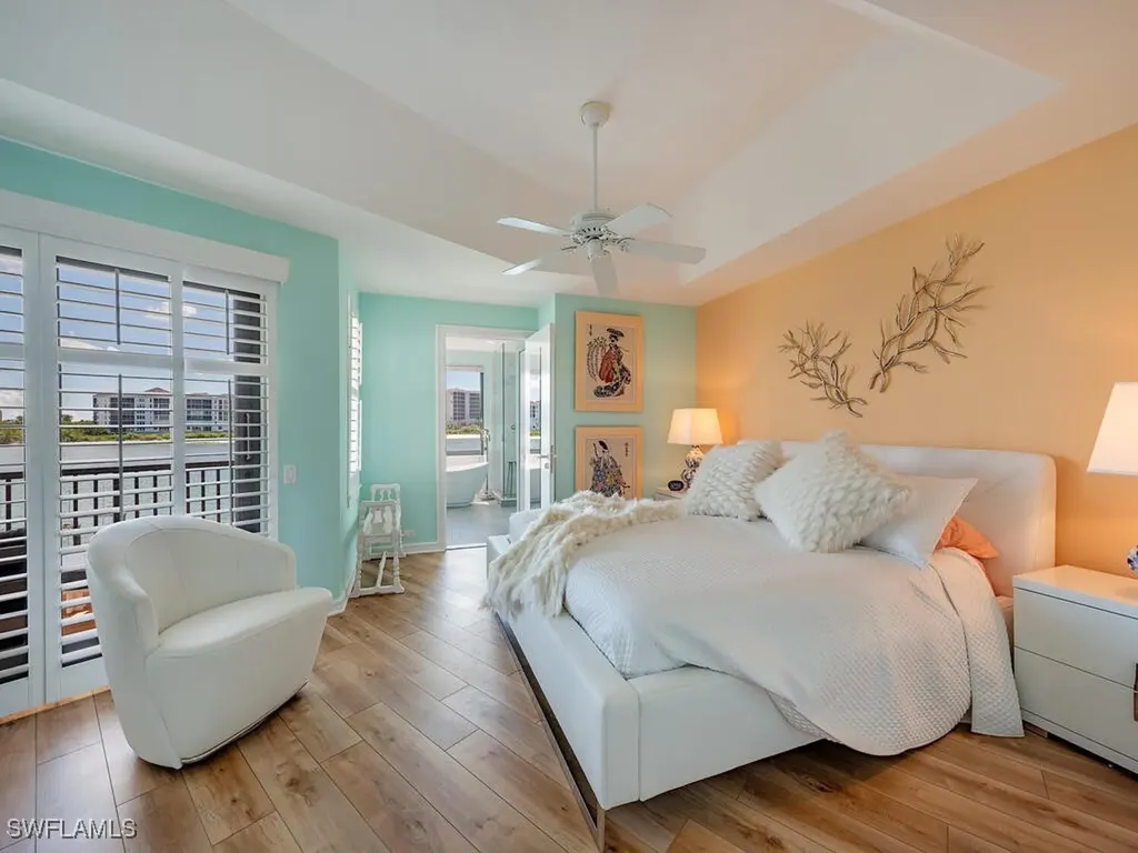 421 La Peninsula Boulevard Naples FL 34113