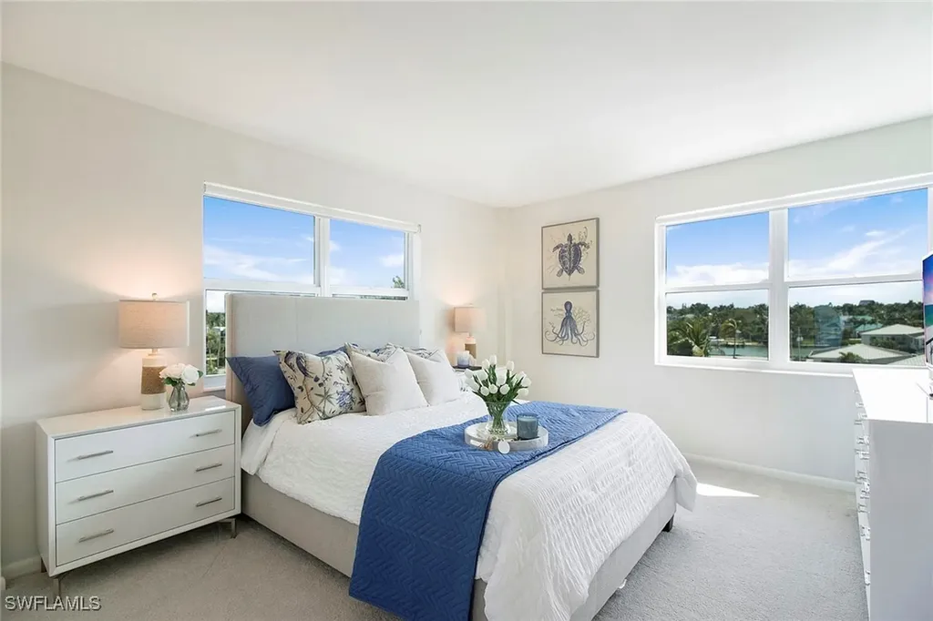 2011 Gulf Shore Boulevard N Naples FL 34102