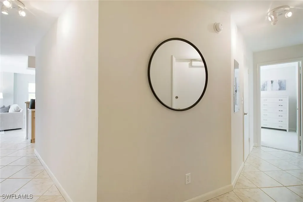 2011 Gulf Shore Boulevard N Naples FL 34102