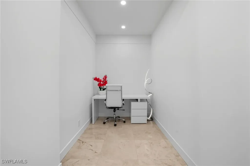 5122 Starfish Avenue Naples FL 34103