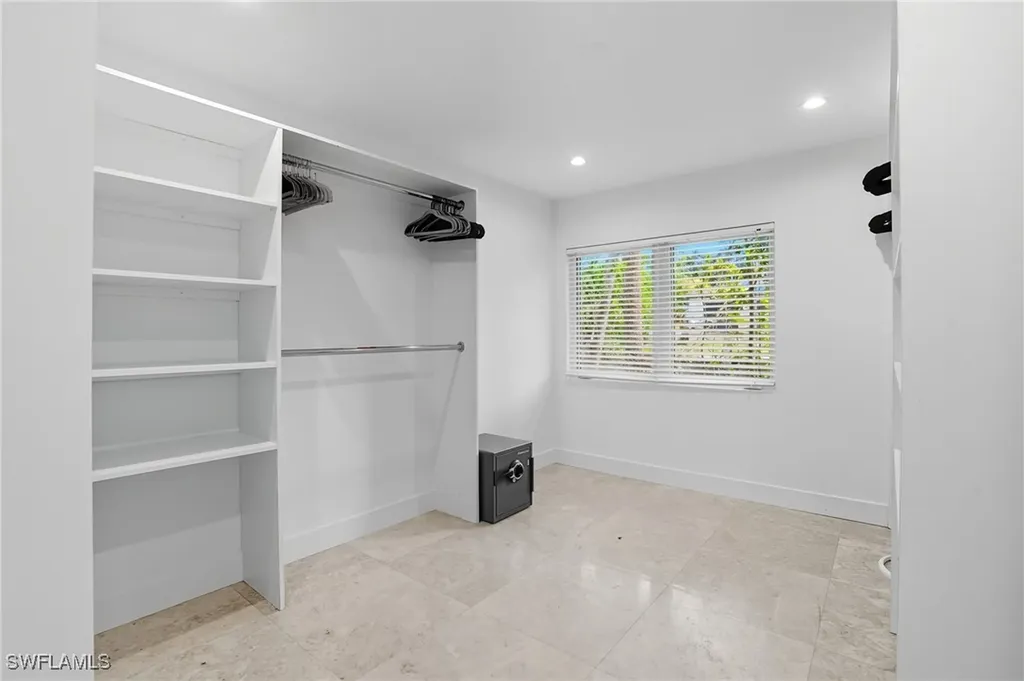 5122 Starfish Avenue Naples FL 34103