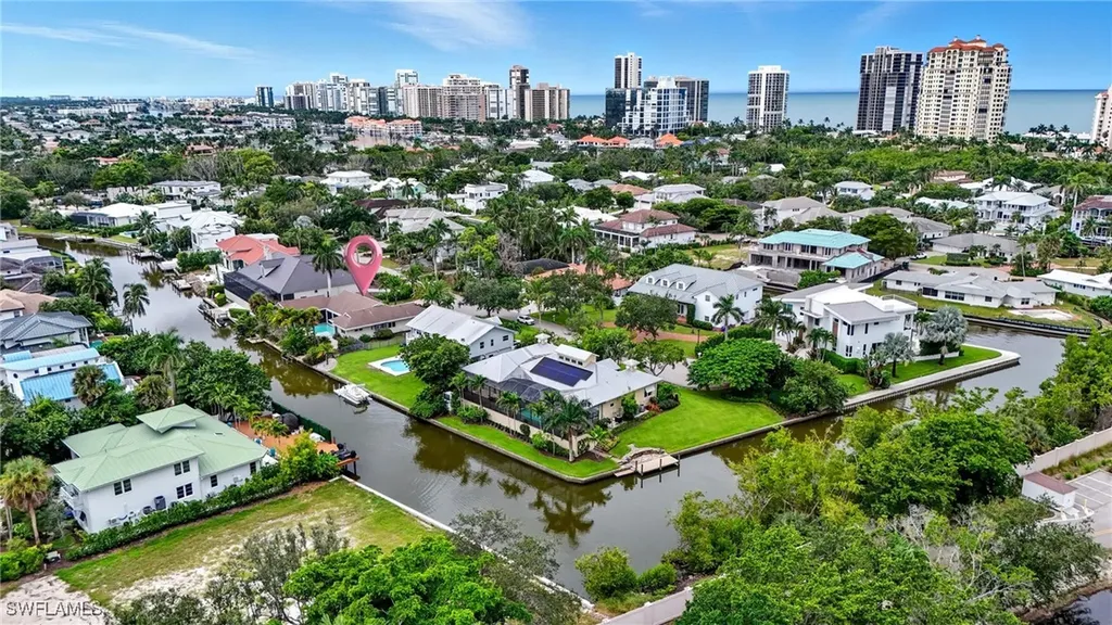 5122 Starfish Avenue Naples FL 34103