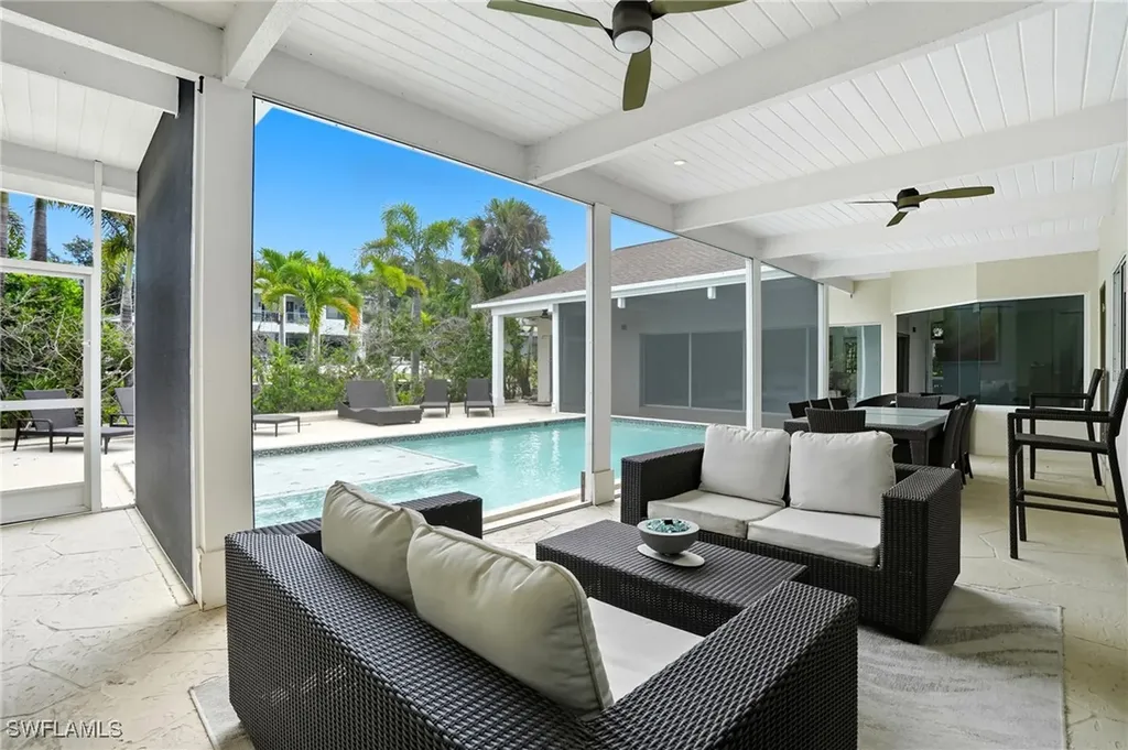 5122 Starfish Avenue Naples FL 34103