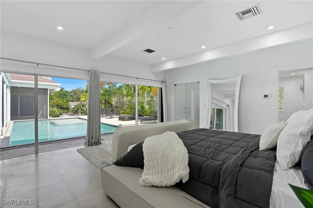 5122 Starfish Avenue Naples FL 34103