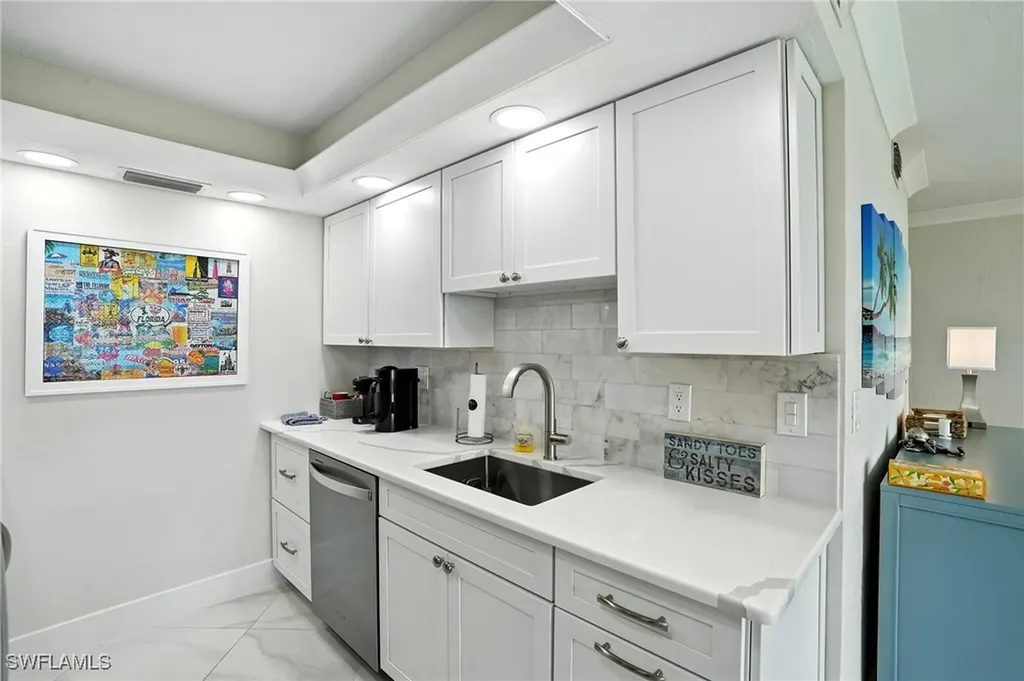 896 Buttonwood Drive Fort Myers Beach FL 33931