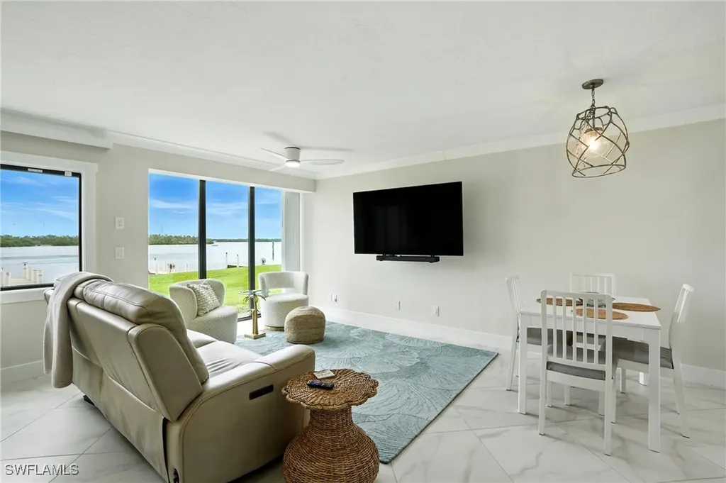 896 Buttonwood Drive Fort Myers Beach FL 33931