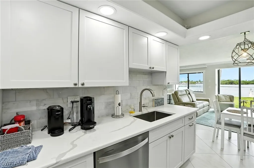 896 Buttonwood Drive Fort Myers Beach FL 33931