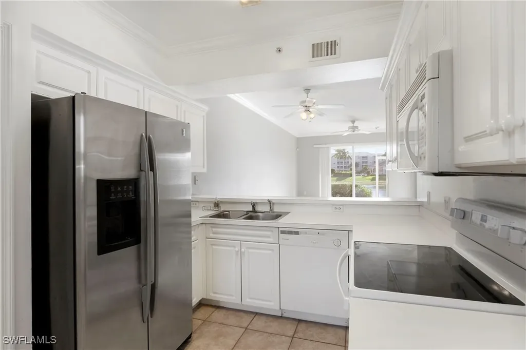 8550 Kingbird Loop Estero FL 33967