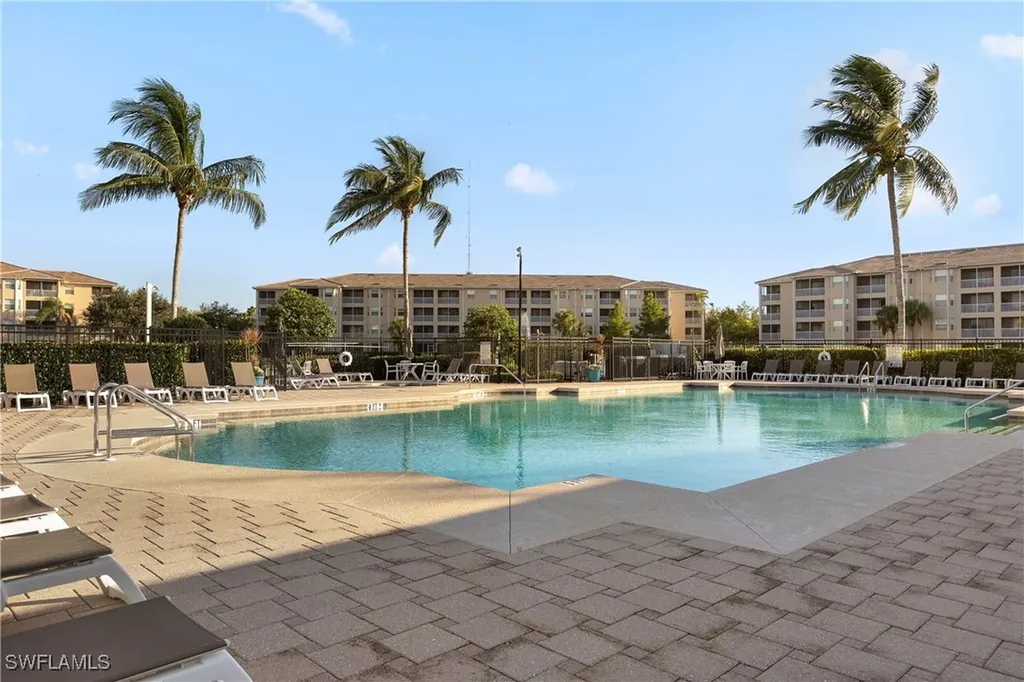 8550 Kingbird Loop Estero FL 33967