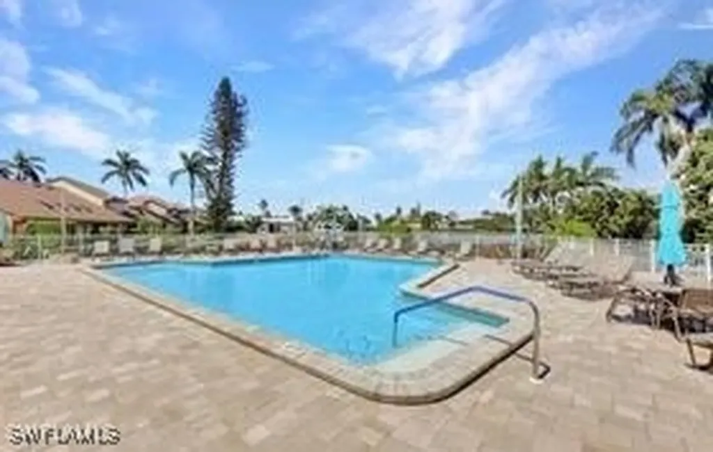 575 Park Shore Drive Naples FL 34103