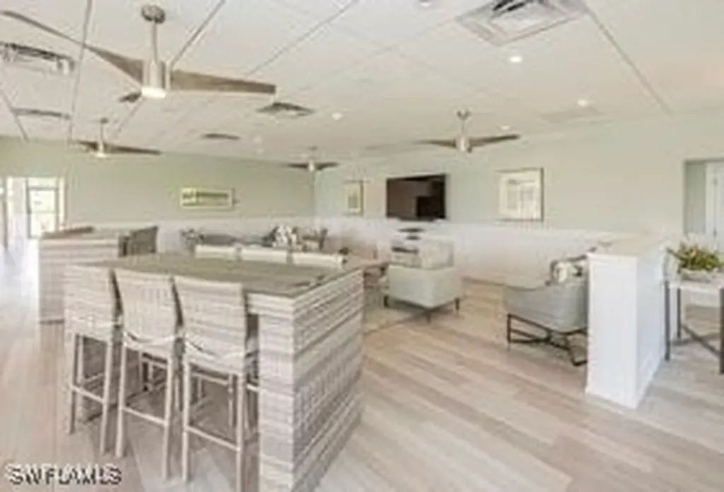 575 Park Shore Drive Naples FL 34103