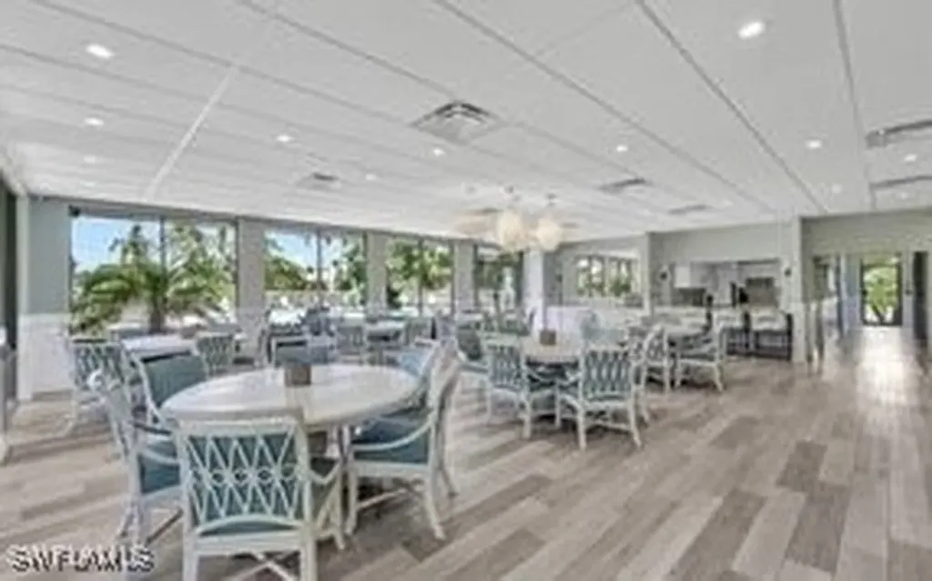 575 Park Shore Drive Naples FL 34103