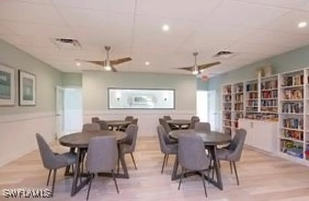 575 Park Shore Drive Naples FL 34103