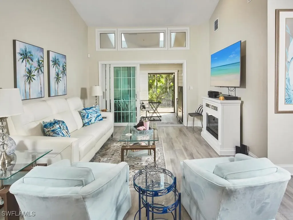 575 Park Shore Drive Naples FL 34103