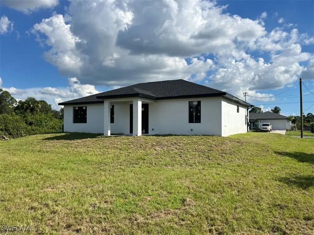 3304 67th Street W Lehigh Acres FL 33971